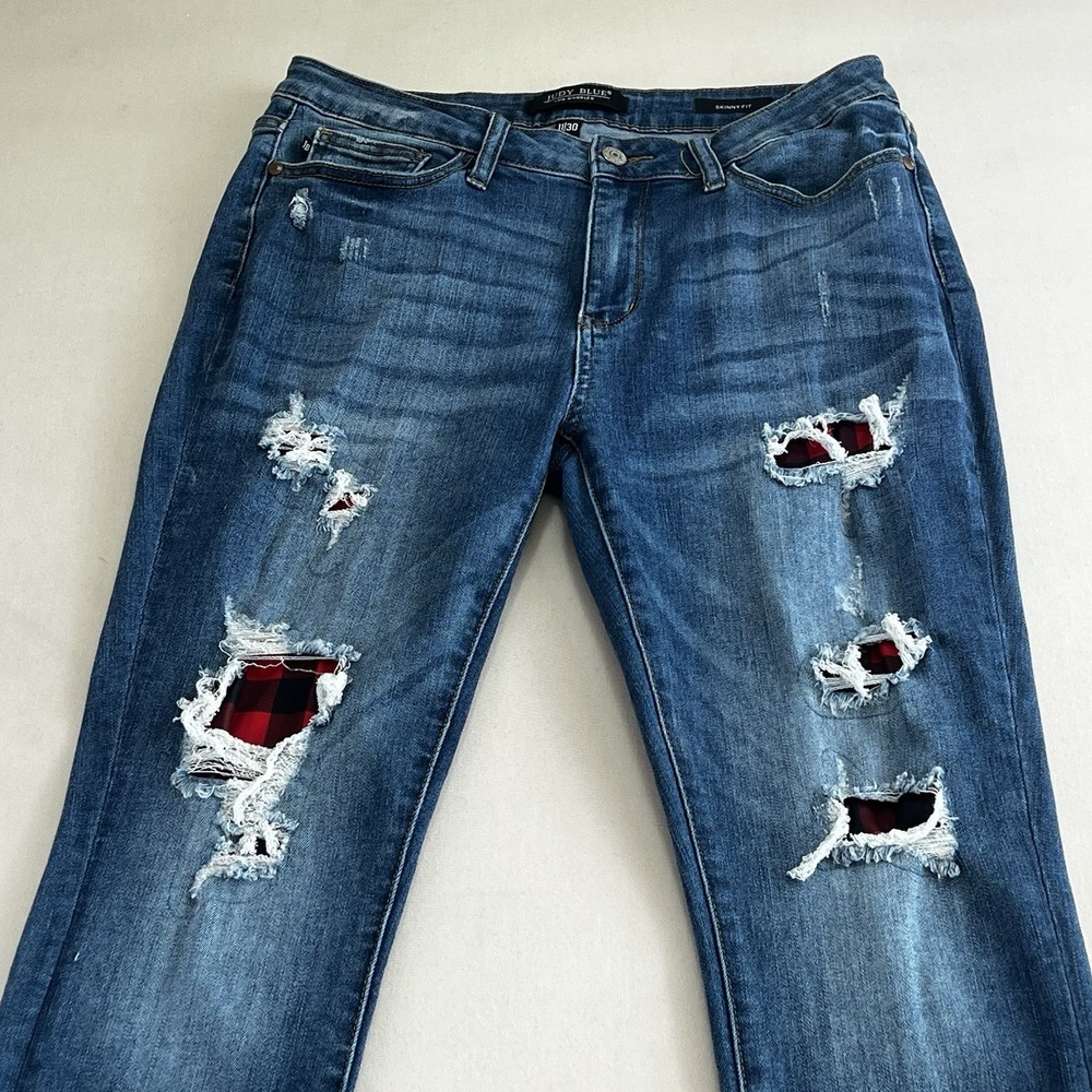Judy Blue Jeans Size 11/30 (W32 Inseam 27) Mid Rise Skinny Fit Buffalo Red Plaid - Picture 3 of 12